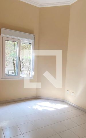 Casa de condomínio à venda com 1400m², 5 quartos e 6 vagasSuíte 4