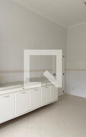 Casa de condomínio à venda com 1400m², 5 quartos e 6 vagasÁrea de Serviço