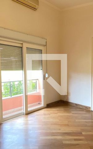 Casa de condomínio à venda com 1400m², 5 quartos e 6 vagasSuíte 2