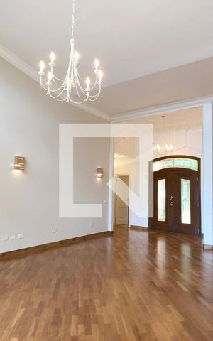 Casa de condomínio à venda com 1400m², 5 quartos e 6 vagasSala