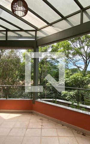 Casa de condomínio à venda com 1400m², 5 quartos e 6 vagasVaranda da Sala