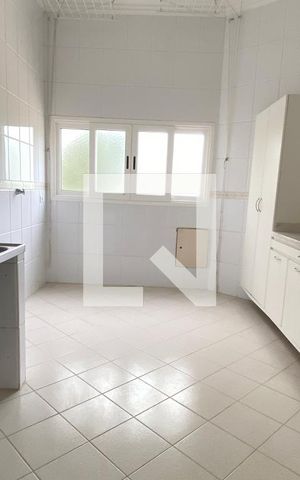 Casa de condomínio à venda com 1400m², 5 quartos e 6 vagasÁrea de Serviço