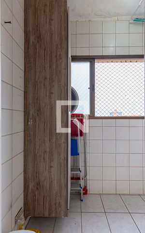 Apartamento à venda com 72m², 2 quartos e 2 vagas Apartamento à venda com 72m², 2 quartos e 2 vagasÁrea de Serviço