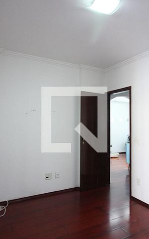 Apartamento para alugar com 117m², 3 quartos e 1 vagaQuarto 2