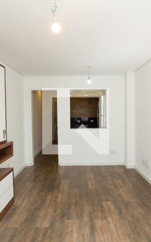 Casa para alugar com 80m², 2 quartos e 1 vaga Casa para alugar com 80m², 2 quartos e 1 vagaSala