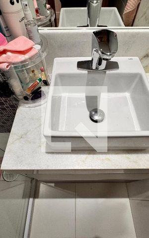 Apartamento à venda com 160m², 3 quartos e 3 vagas Apartamento à venda com 160m², 3 quartos e 3 vagasBanheiro da suíte 1