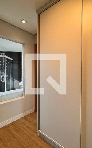 Apartamento à venda com 160m², 3 quartos e 3 vagas Apartamento à venda com 160m², 3 quartos e 3 vagasCloset suite 3