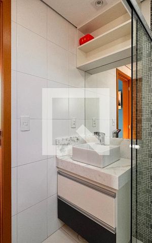 Apartamento à venda com 160m², 3 quartos e 3 vagas Apartamento à venda com 160m², 3 quartos e 3 vagasBanheiro da suíte 2