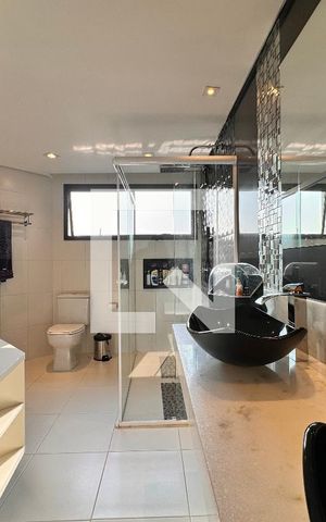 Apartamento à venda com 160m², 3 quartos e 3 vagas Apartamento à venda com 160m², 3 quartos e 3 vagasBanheiro suíte 3
