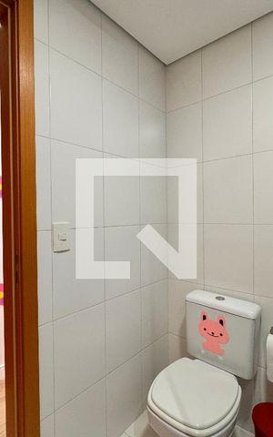 Apartamento à venda com 160m², 3 quartos e 3 vagas Apartamento à venda com 160m², 3 quartos e 3 vagasBanheiro da suíte 1
