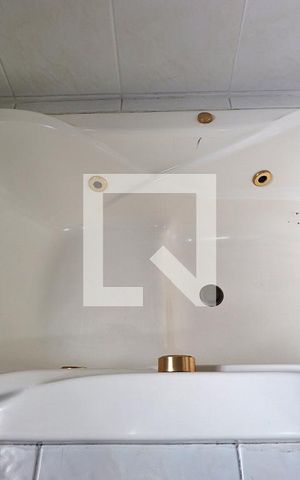 Casa à venda com 140m², 3 quartos e 3 vagasBanheiro da Suíte 2