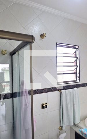 Casa à venda com 140m², 3 quartos e 3 vagasBanheiro da Suíte 2