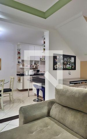 Casa à venda com 140m², 3 quartos e 3 vagasSala