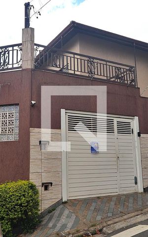 Casa à venda com 140m², 3 quartos e 3 vagasFachada