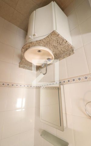 Casa à venda com 277m², 4 quartos e 5 vagasBanheiro Quarto 4 