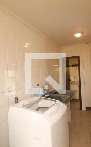 Casa à venda com 277m², 4 quartos e 5 vagasÁrea de Serviço