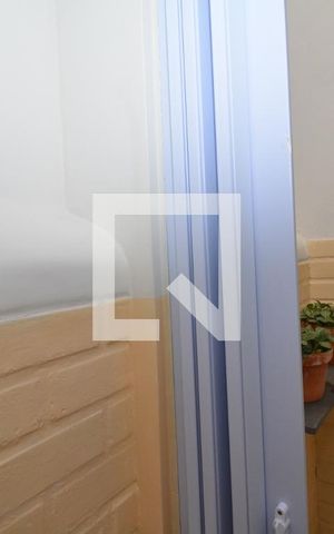 Casa à venda com 77m², 2 quartos e 1 vagaBanheiro de Serviço