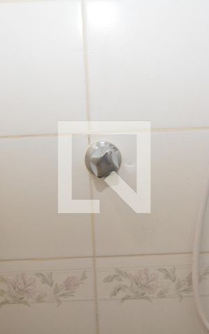 Casa à venda com 77m², 2 quartos e 1 vagaBanheiro