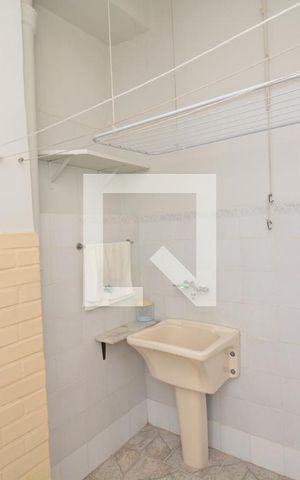 Casa à venda com 77m², 2 quartos e 1 vagaÁrea de Serviço