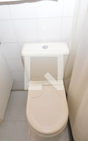 Casa à venda com 77m², 2 quartos e 1 vagaBanheiro