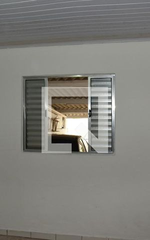 Casa para alugar com 35m², 1 quarto e sem vagaQuarto