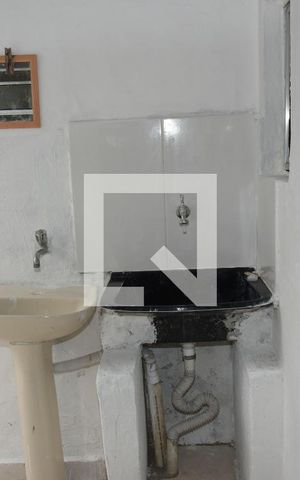 Casa para alugar com 35m², 1 quarto e sem vagaÁrea de Serviço