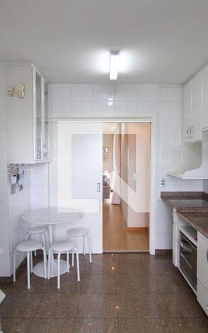 Apartamento para alugar com 113m², 4 quartos e 3 vagasCozinha