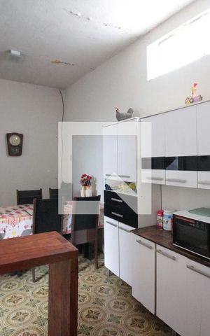 Casa à venda com 360m², 6 quartos e 1 vagaCasa 3 - Cozinha