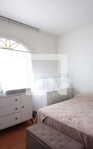 Casa à venda com 360m², 6 quartos e 1 vagaCasa 1 - Quarto