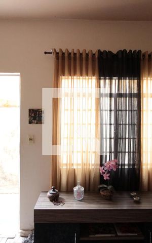 Casa à venda com 360m², 6 quartos e 1 vagaCasa 2 - Sala