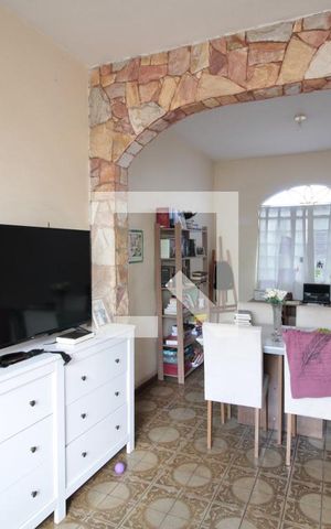 Casa à venda com 360m², 6 quartos e 1 vagaCasa 1 - Sala de Estar e Copa