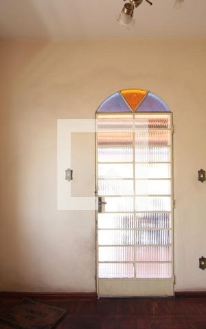 Casa à venda com 360m², 6 quartos e 1 vagaCasa 1 - Sala