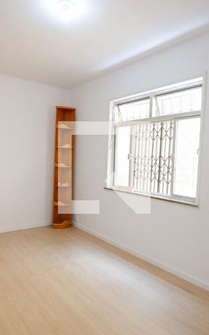 Apartamento para alugar com 120m², 3 quartos e 1 vaga Apartamento para alugar com 120m², 3 quartos e 1 vagaSala