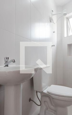 Studio para alugar com 31m², 1 quarto e sem vaga Studio para alugar com 31m², 1 quarto e sem vagaBanheiro