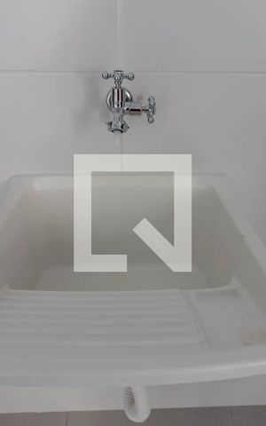 Studio para alugar com 31m², 1 quarto e sem vaga Studio para alugar com 31m², 1 quarto e sem vagaÁrea de serviço