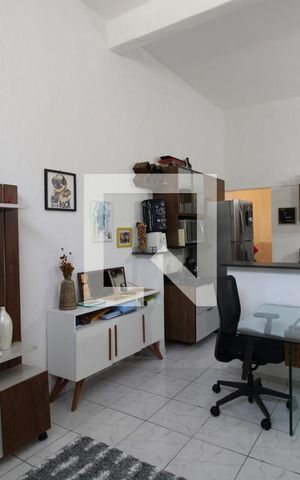 Casa à venda com 220m², 5 quartos e sem vagaCasa 3 - Sala 