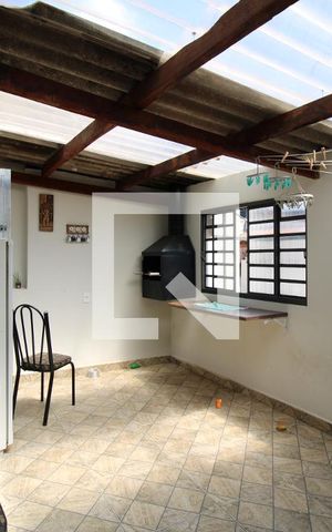 Casa à venda com 220m², 5 quartos e sem vagaCasa 1 - Área de serviço 