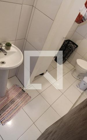 Casa à venda com 220m², 5 quartos e sem vagaCasa 3 - Banheiro 