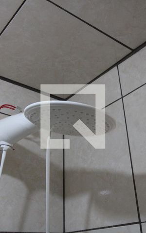Casa à venda com 220m², 5 quartos e sem vagaCasa 1 - Detalhe banheiro 