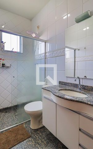 Apartamento à venda com 78m², 3 quartos e 2 vagasBanheiro do Corredor