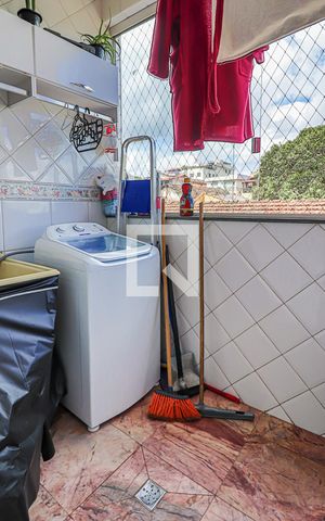 Apartamento à venda com 78m², 3 quartos e 2 vagasCozinha e Área de Serviço