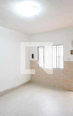 Casa de condomínio à venda com 80m², 2 quartos e sem vagaSala