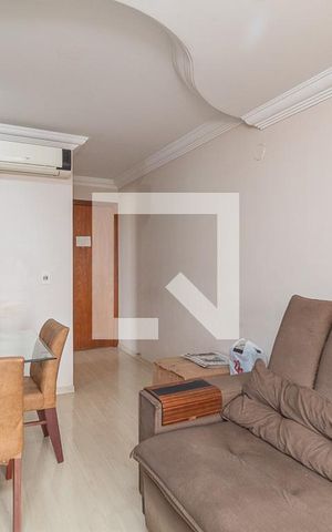 Apartamento à venda com 70m², 3 quartos e 1 vaga Apartamento à venda com 70m², 3 quartos e 1 vagaSala