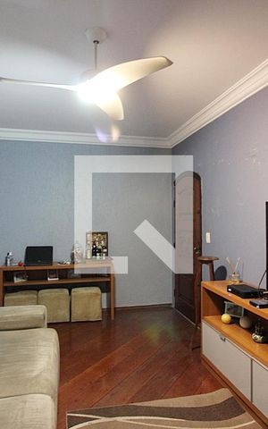 Casa à venda com 270m², 3 quartos e 4 vagasSala 