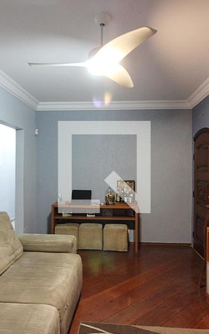 Casa à venda com 270m², 3 quartos e 4 vagasSala 