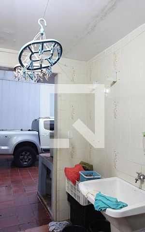 Casa à venda com 270m², 3 quartos e 4 vagasLavanderia