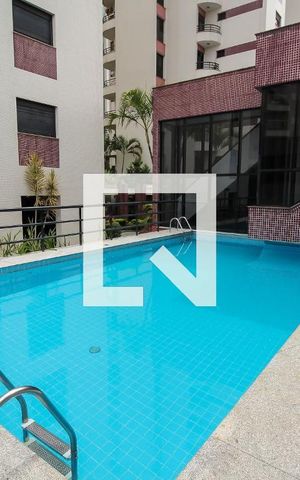 Apartamento para alugar com 128m², 3 quartos e 2 vagas Apartamento para alugar com 128m², 3 quartos e 2 vagasPiscina