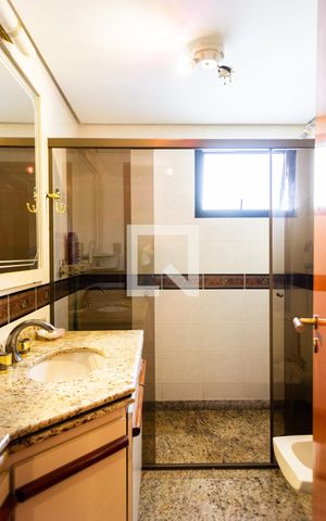 Apartamento para alugar com 128m², 3 quartos e 2 vagas Apartamento para alugar com 128m², 3 quartos e 2 vagasBanheiro