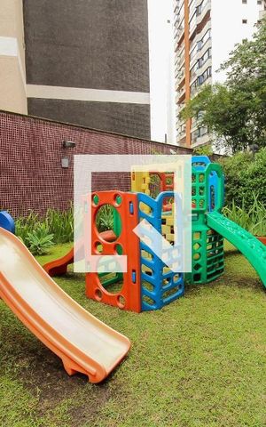 Apartamento para alugar com 128m², 3 quartos e 2 vagas Apartamento para alugar com 128m², 3 quartos e 2 vagasPlayground