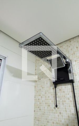 Casa à venda com 180m², 3 quartos e 2 vagas Casa à venda com 180m², 3 quartos e 2 vagasBanheiro da Suíte 1